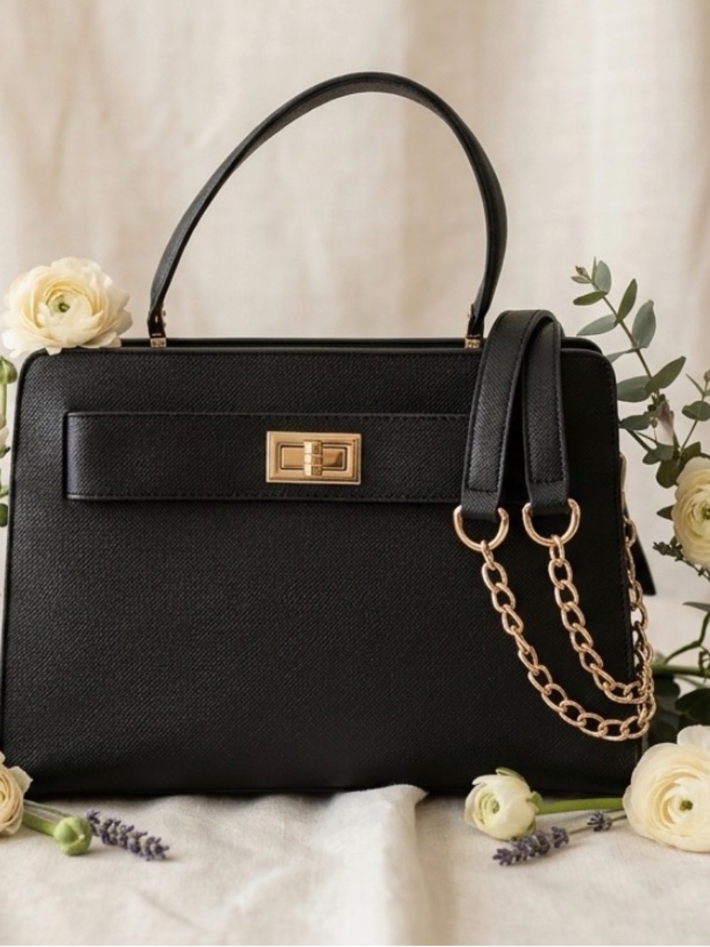 Handle Bag Crossi Top Black Removable Gold Chain Excellent Condition(B158)